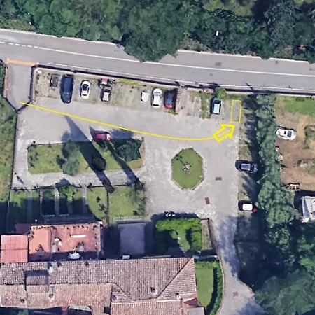 Centro Con Parcheggio Privato E Giardino סיינה