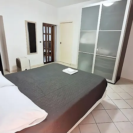 Centro Con Parcheggio Privato E Giardino דירה סיינה